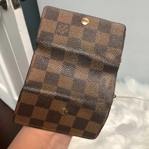 1999 authentic Louis Vuitton 4-ring key holder
